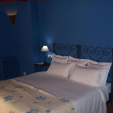 Les Velles Escoles Hotel Les Irles Eksteriør billede